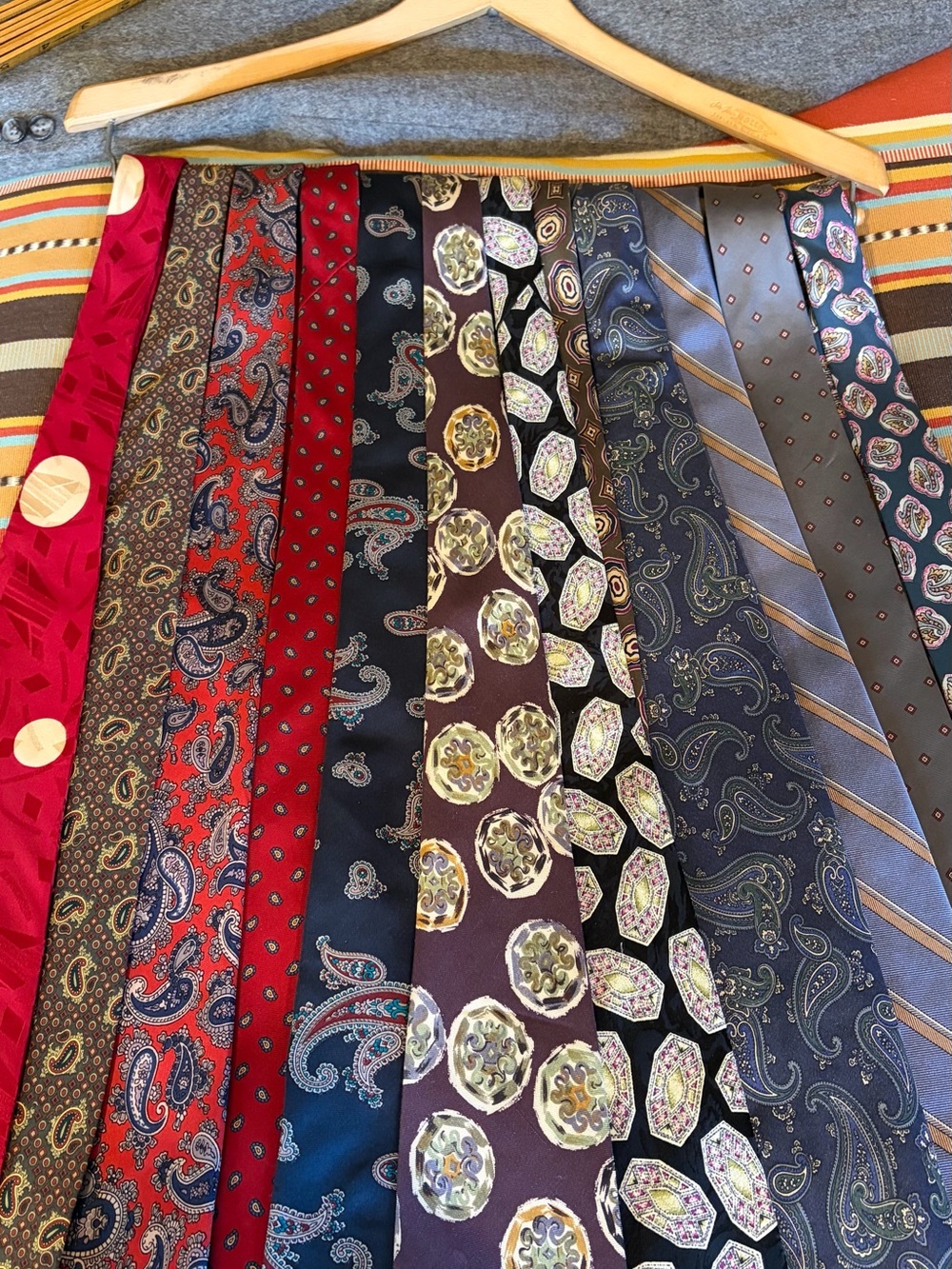 Men’s ties - Picture 2 of 2